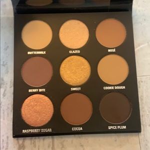 Kylie Cosmetics Makeup - Kylie Cosmetics Sorta Sweet Palette Kylie Cosmetics Makeup - Kylie Cosmetics Sorta Sweet Palette